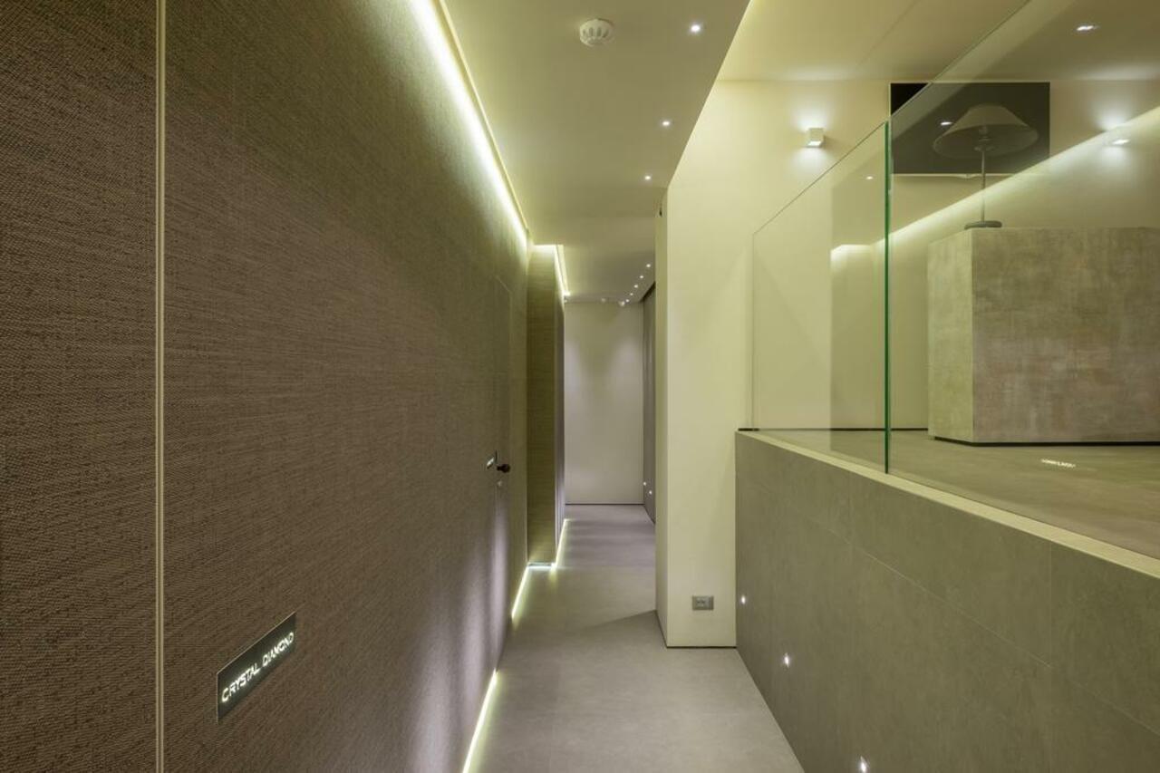 230 Luxury * Roma