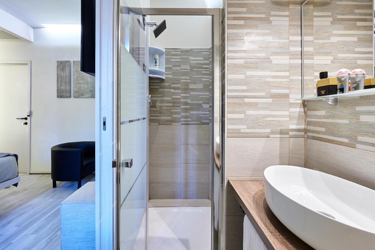 230 Luxury * Roma